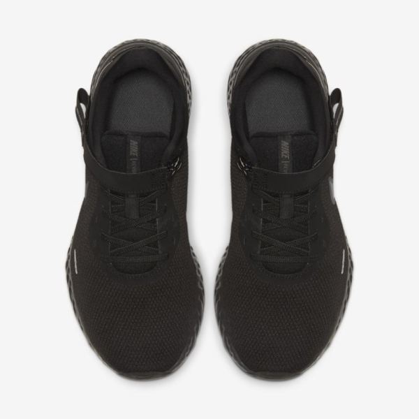 Nike Shoes Revolution 5 FlyEase | Black / Black / Black