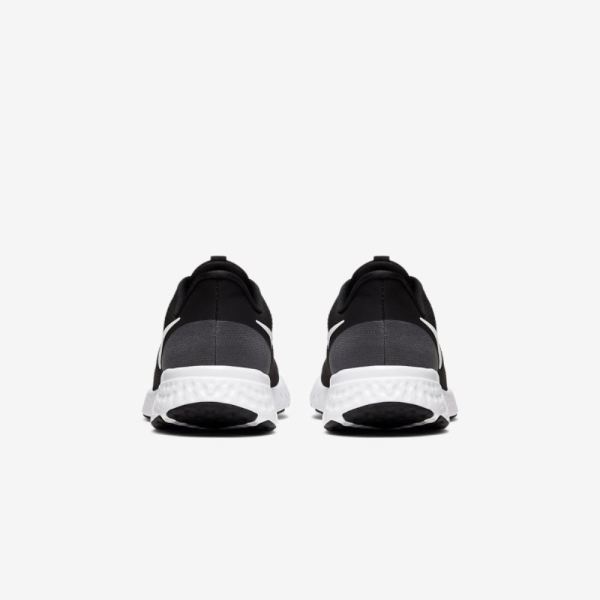 Nike Shoes Revolution 5 | Black / Anthracite / White