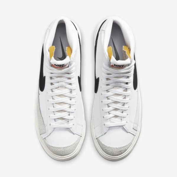 Nike Shoes Blazer Mid '77 | White / Sail / Black